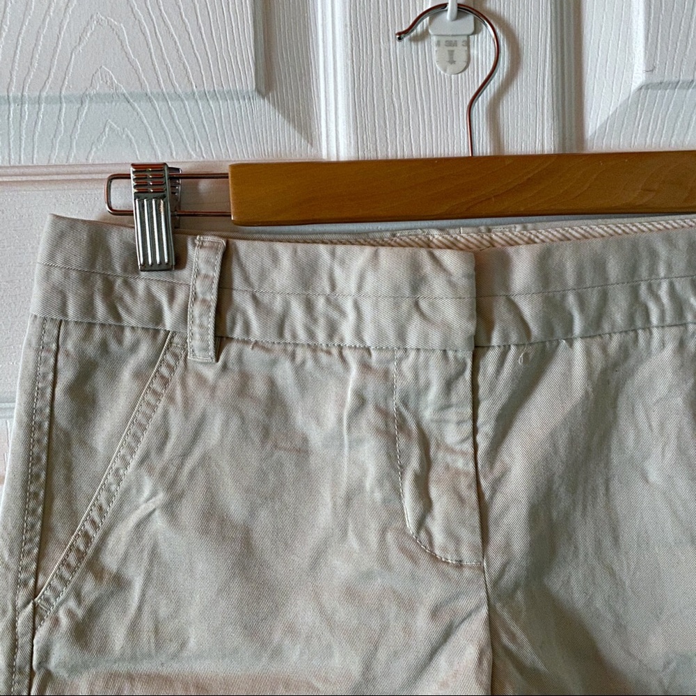 4️⃣for2️⃣0️⃣! J. Crew Chino Shorts - Picture 2 of 4